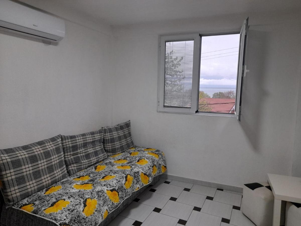 Apartments 64 Dojran Bagian luar foto