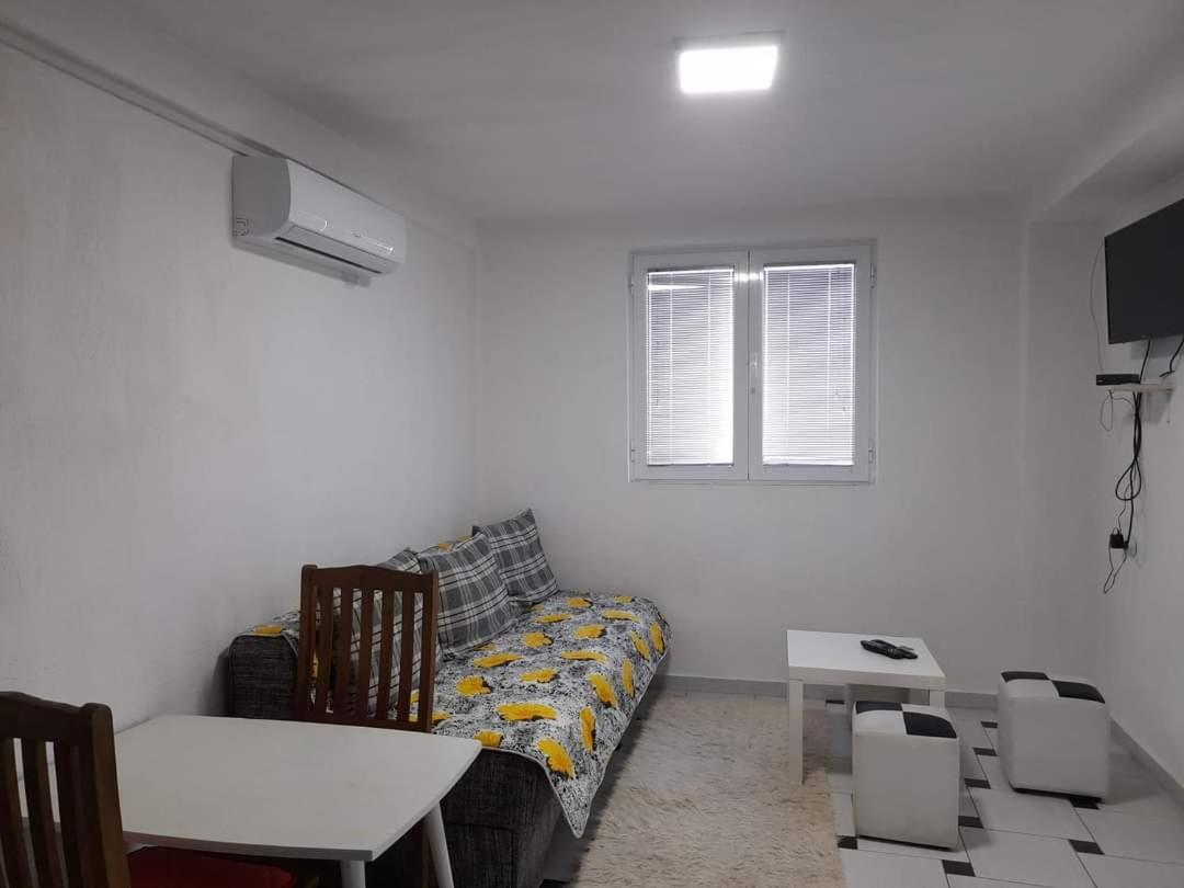 Apartments 64 Dojran Bagian luar foto