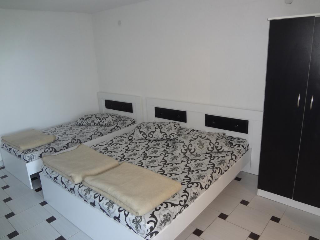 Apartments 64 Dojran Bagian luar foto